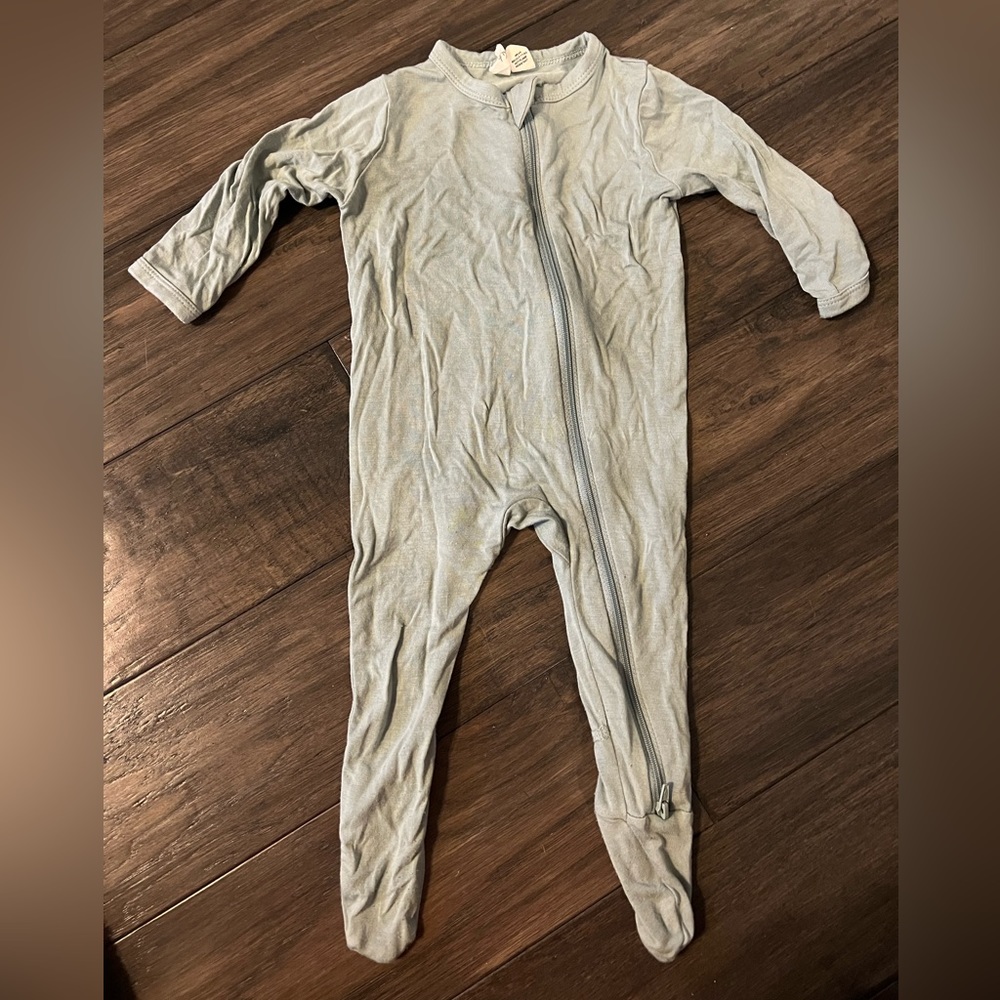 Kyte footed pj size 3-6 months in moss